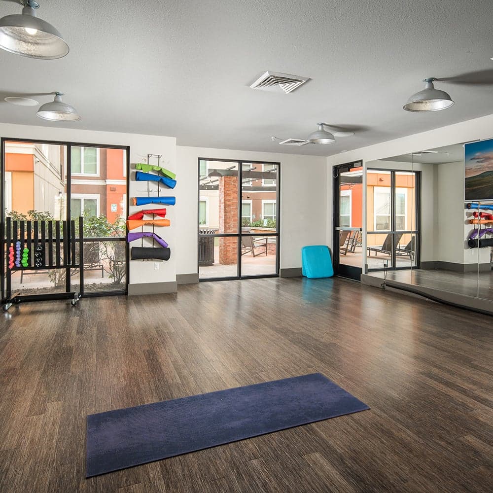 13th-&-Olive_Yoga_Room